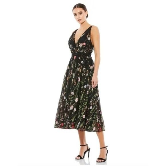 Mac Duggal V-Neck Floral Midi Dress Size 4 NEW Black Colorful Garden Embroidered - Picture 1 of 6